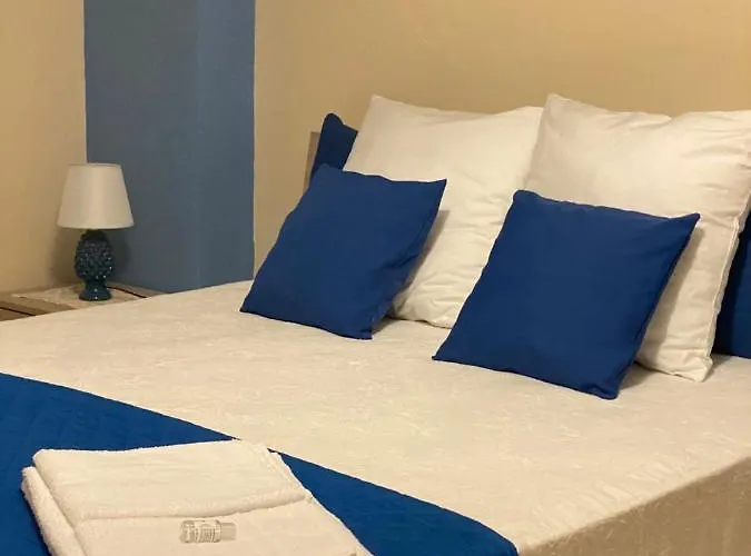 Casa Dominique 체팔루